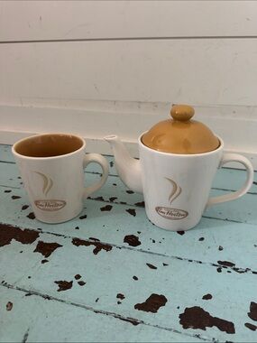 Tim Hortons 2006 Coffee Pot and Mug Set. “Always fresh,”